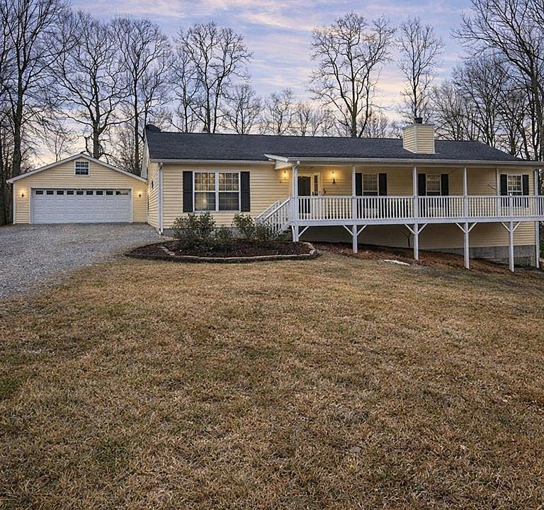 1st image of 122 Wesley Chapel Ln