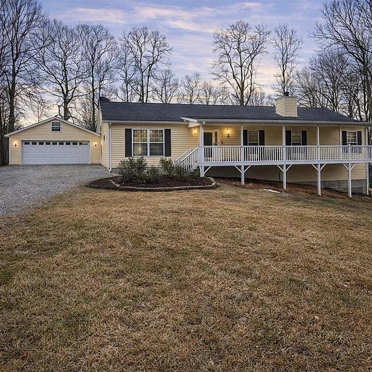 122 Wesley Chapel Ln photo 1