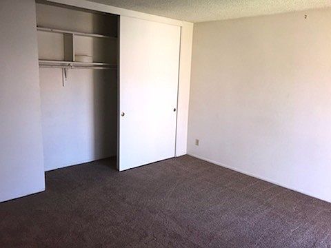 4th image of 11436 1/2 215th St