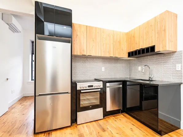 257 Hart Street image 3 of 21