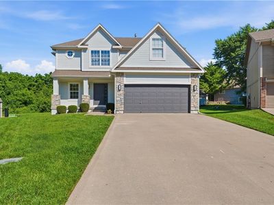541 NW Fox Hollow Ln, Blue Springs, MO, 64015