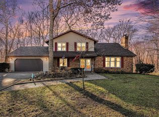 67207 Tamarack Rd, North Liberty, IN 46554