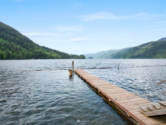 910 Iowa Heights Rd, Sedro Woolley, WA 98284