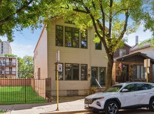 907 S Carpenter St, Chicago, IL 60607