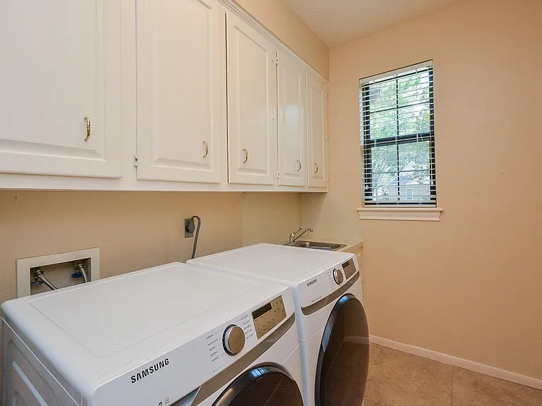 20115 Anson Falls Ct — Photo 27