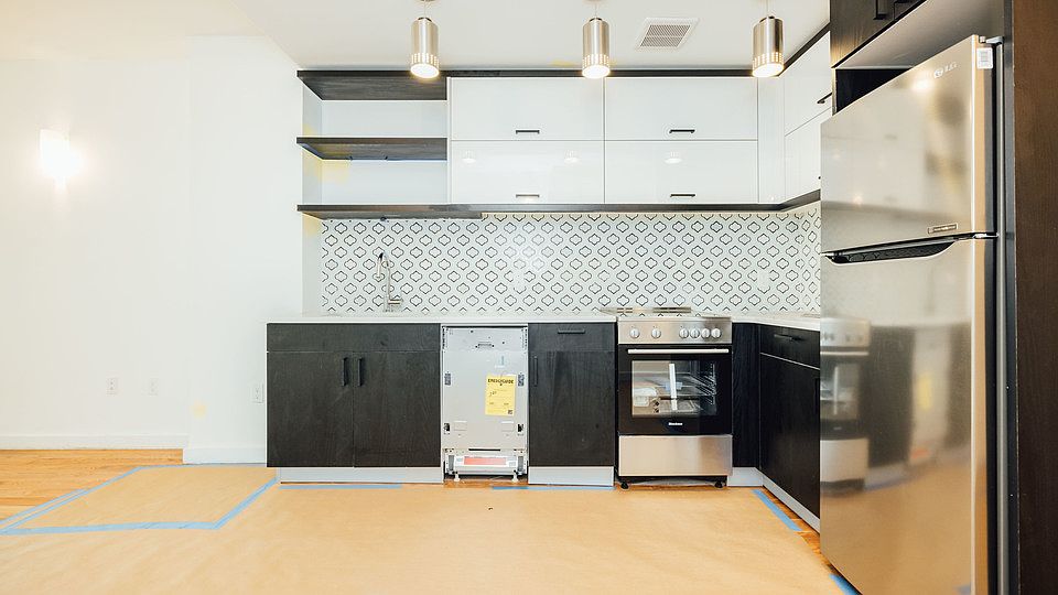 1st image of 146 Linden Blvd APT 2B