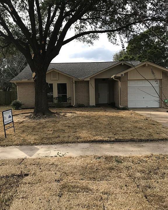 1st image of 12619 Autumn Mill Dr