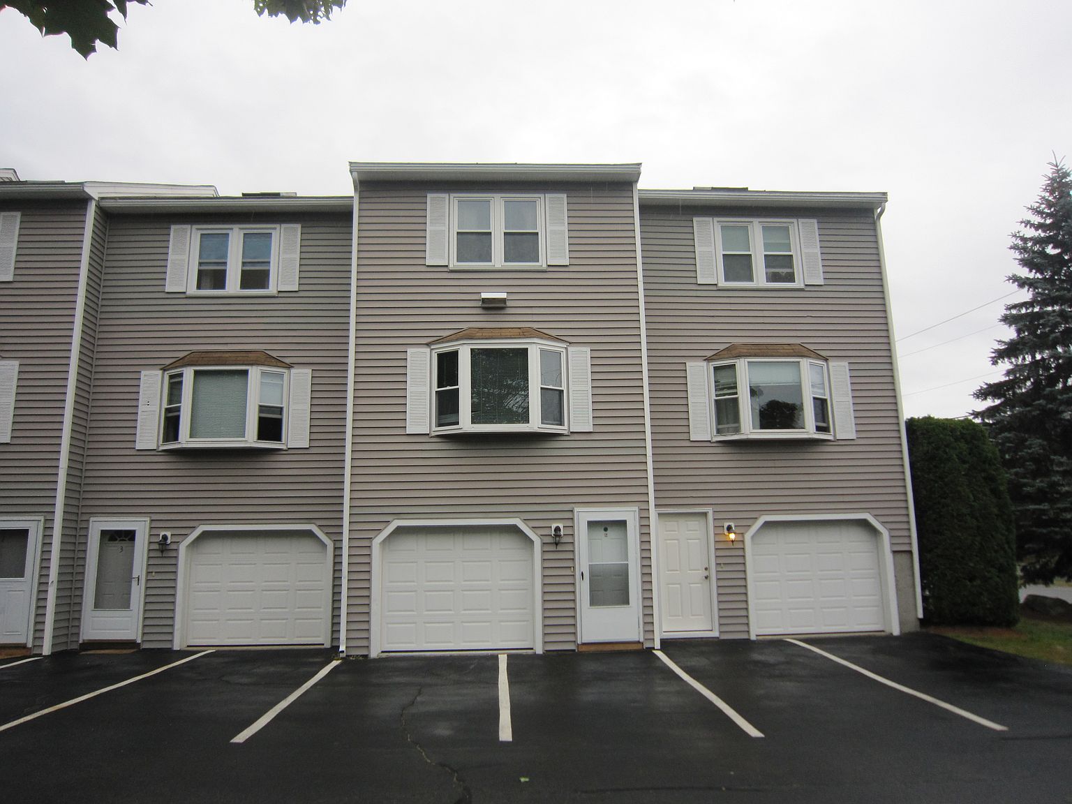 95 Tennis Plaza Rd UNIT 2, Dracut, MA 01826 Zillow