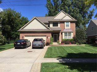 27491 Coleridge St, Harrison Township, MI