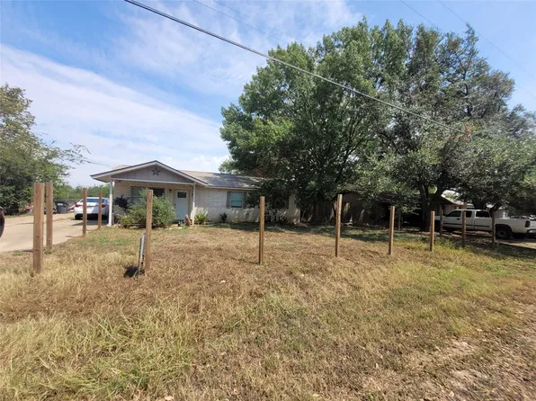 134 Whispering Pines Dr, Bastrop, TX 78602