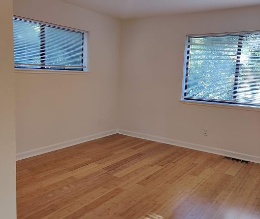 4th image of 128 Ramona Dr #A