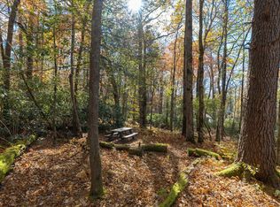 16 Flagstone Rd, Cashiers, NC 28717