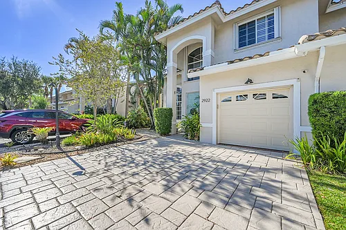 2922 Port Royale Ln S Photo 1