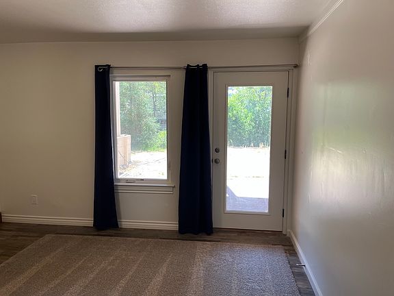 4th image of 1663 Phillips Ln