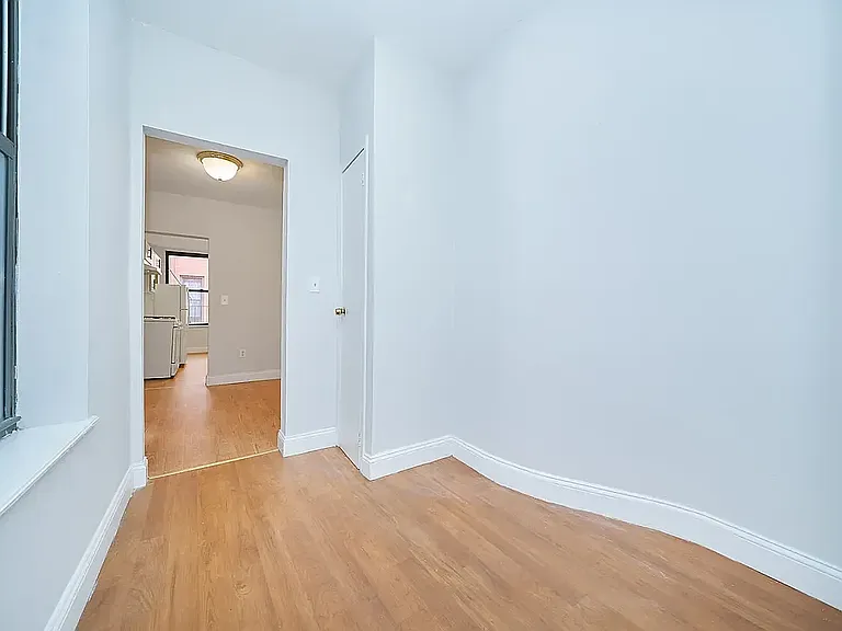 595 10th Ave #5S — Photo 3