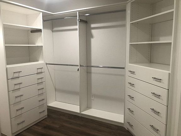 Walk in closet