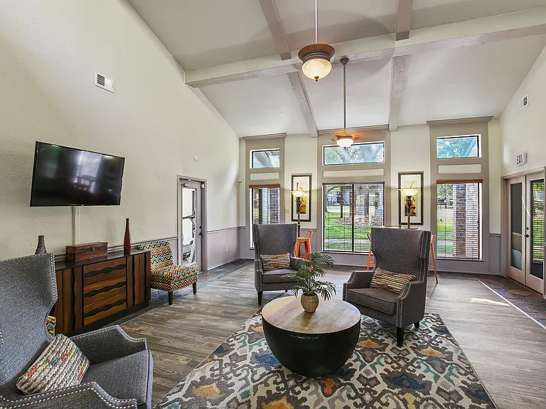 The Hub at Chisholm Trail — Photo 11
