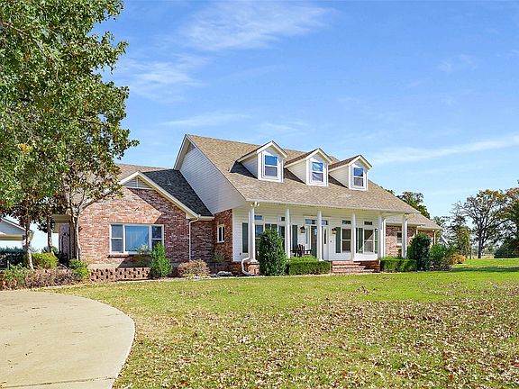 3rd image of 11631 Hiram Rd