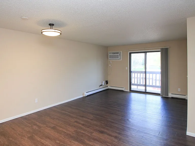 Terrace Hills Apartments — Photo 3