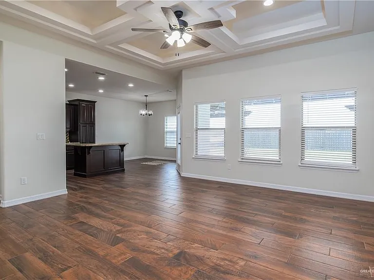 2324 Lupita St — Photo 5