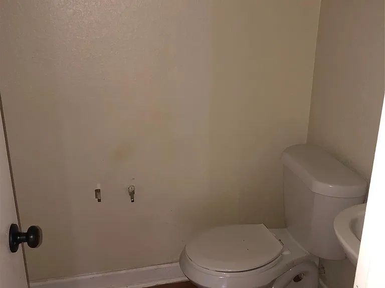 9515 Eaglewood Spring Dr — Photo 12
