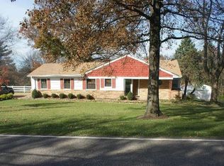 12231 Mentz Hill Rd, Saint Louis, MO 63128