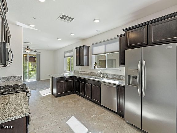 4th image of 3040 Sterling Ridge Cir