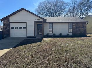 5735 Ballenmoor Dr, Memphis, TN 38141