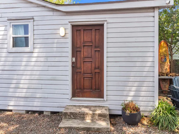 40 Poinsett St #B, Charleston, SC 29403