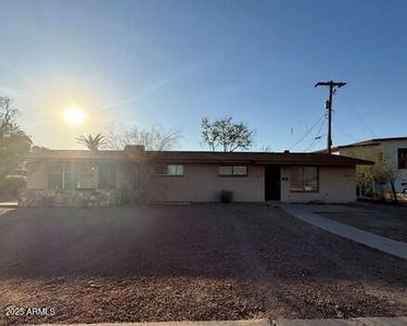 816 E Hazel Dr, Phoenix, AZ, 85042