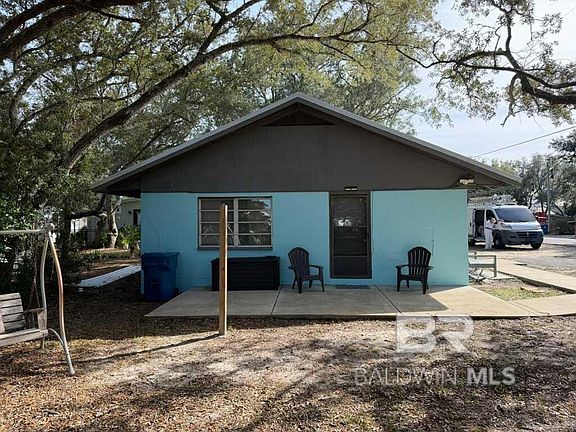 2nd image of 5740 Louisiana St