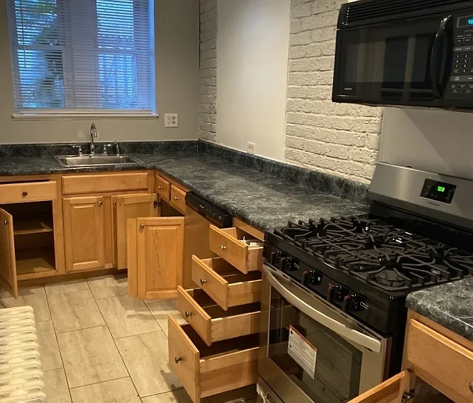 507 W Marshall St — Photo 15