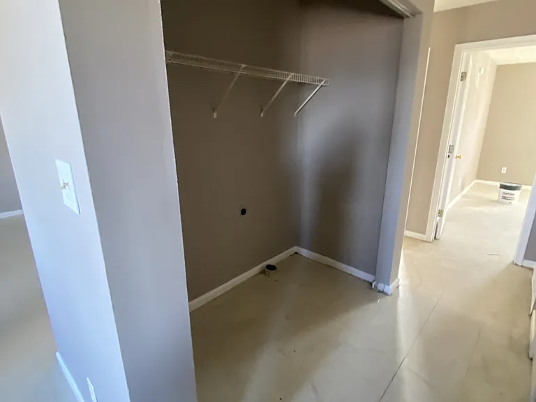 979 Bryant Way — Photo 3