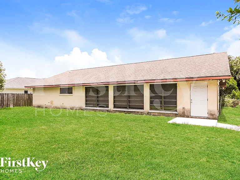 1434 SW Broadview St — Photo 17