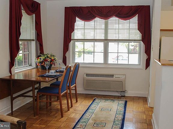 5th image of 1602 W Abingdon Dr APT 103