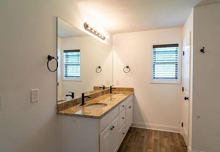 1394 Hardigree Rd — Photo 31