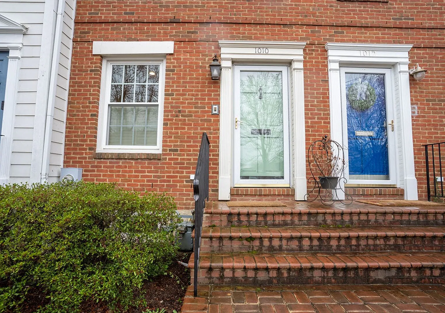Charming Home in Old Town West — Photo 3