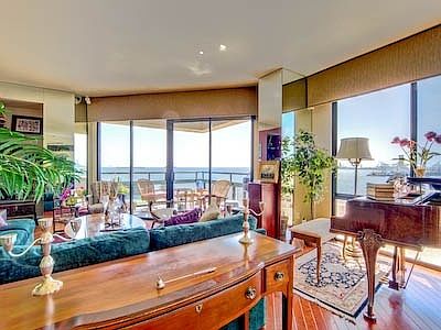 4th image of 1310 E Ocean Blvd Unit 402