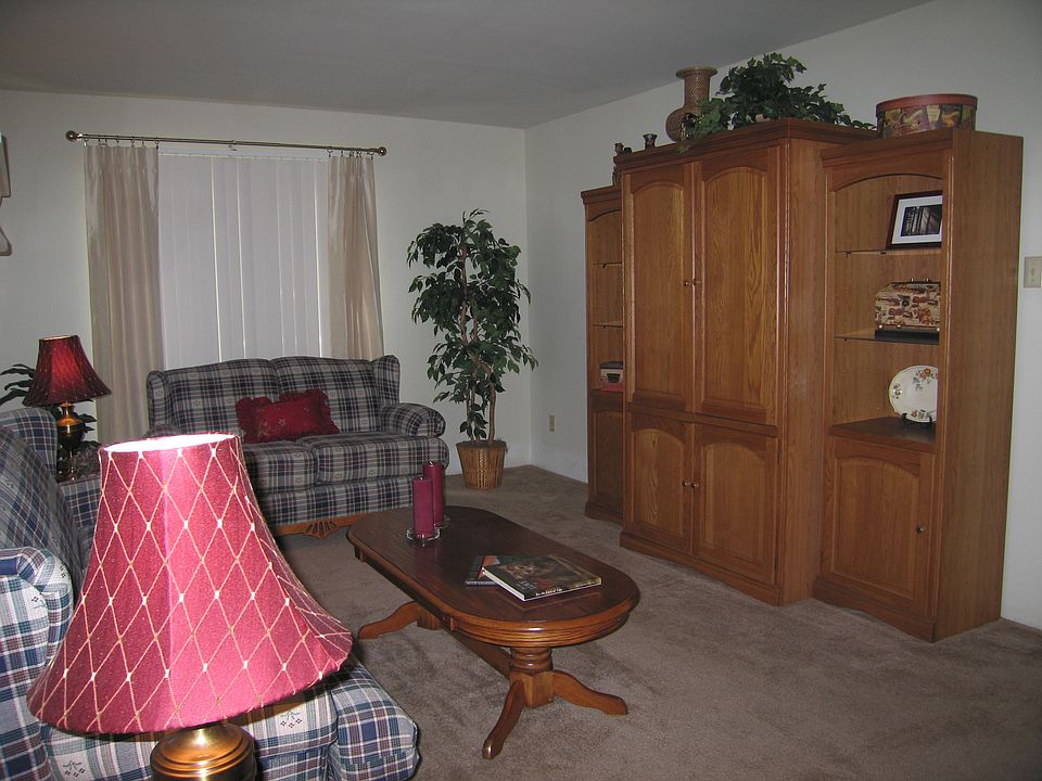2nd image of 2061 Merollis Walk APT C