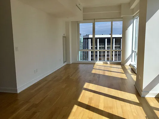 Rented by The Continental | media 18