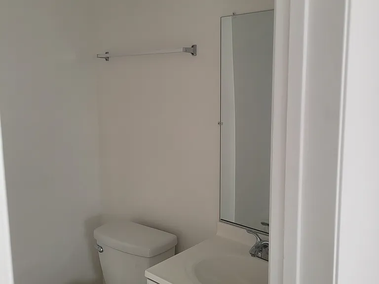 719 Wedgewood Ave #A — Photo 6