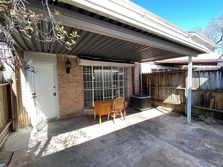 8470 Leawood Blvd — Photo 12