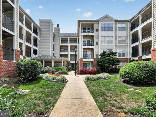 1100 Quaker Hill Dr APT 326, Alexandria, VA 22314