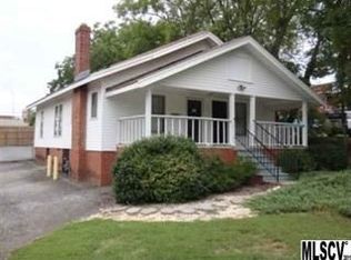 220 17th Ave NE, Hickory, NC 28601