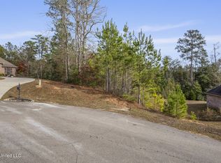 108 Creedmoor, Hattiesburg, MS 39402