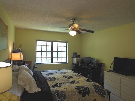 4th image of 701 Avenue L APT 205