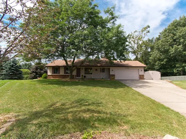 3380 Balsam Ct NE, Grand Rapids, MI 49525