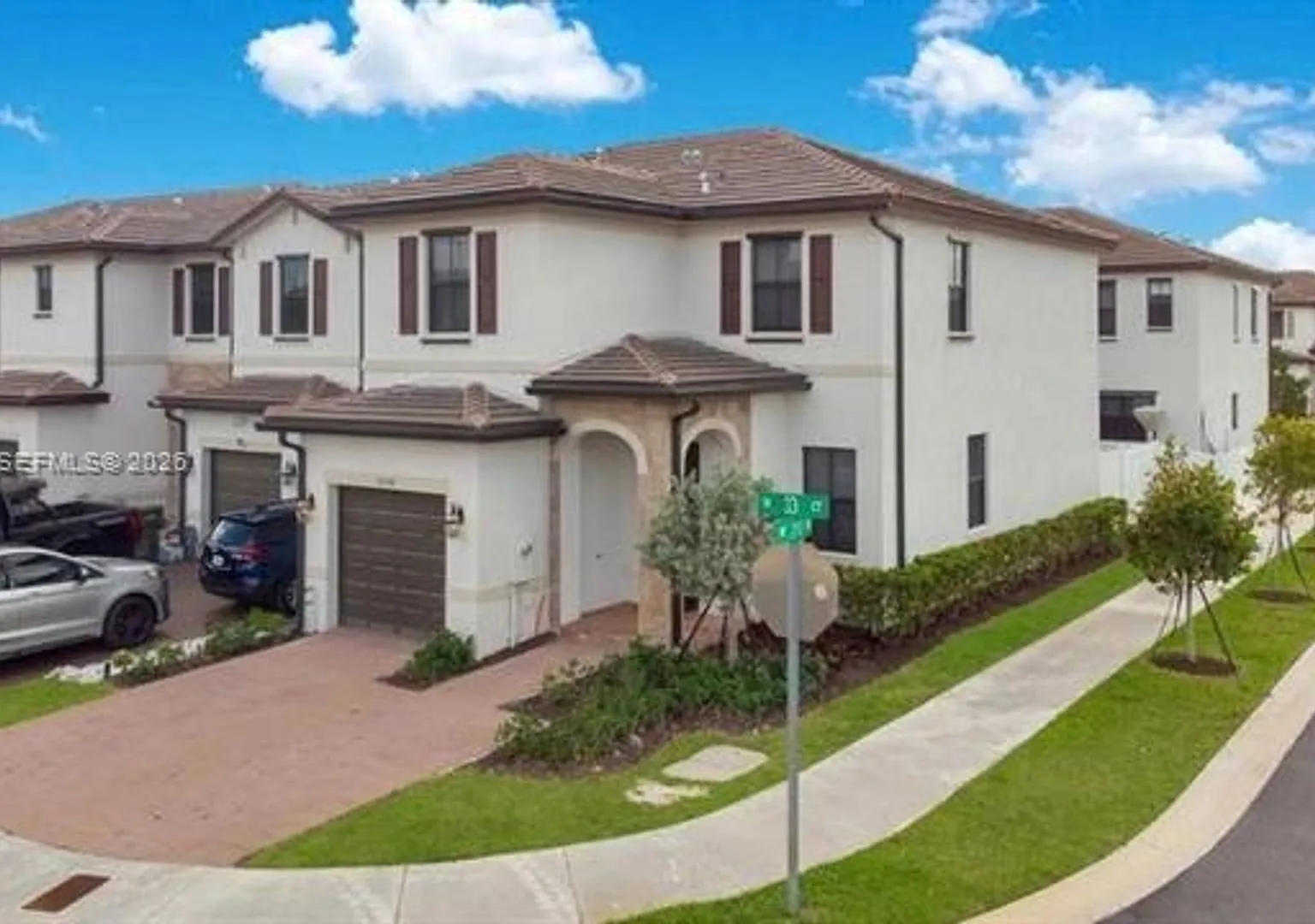 11068 W 33rd Ct th 11068, Hialeah, FL 33018 — Photo 3