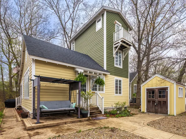 104 Cottage Camp Dr, Michigan City, IN 46360