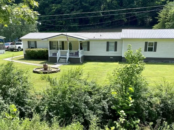 145 Pickle Fork Loop, Oil Springs, KY 41238
